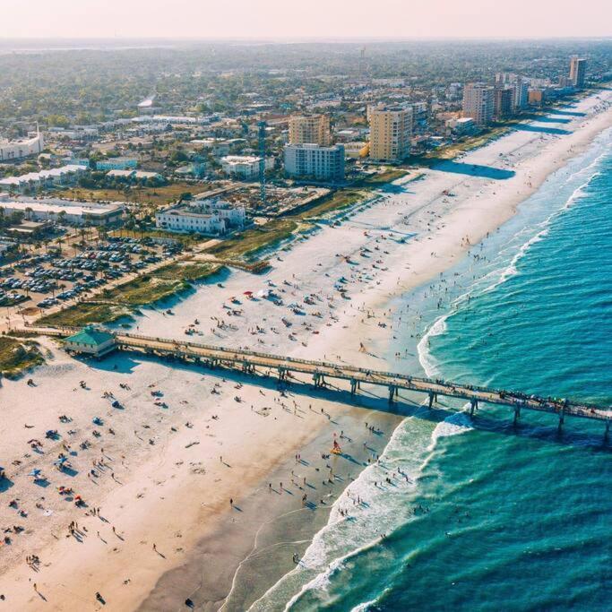 Beachside Retreat Awaits At Jacksonville Beach Zewnętrze zdjęcie