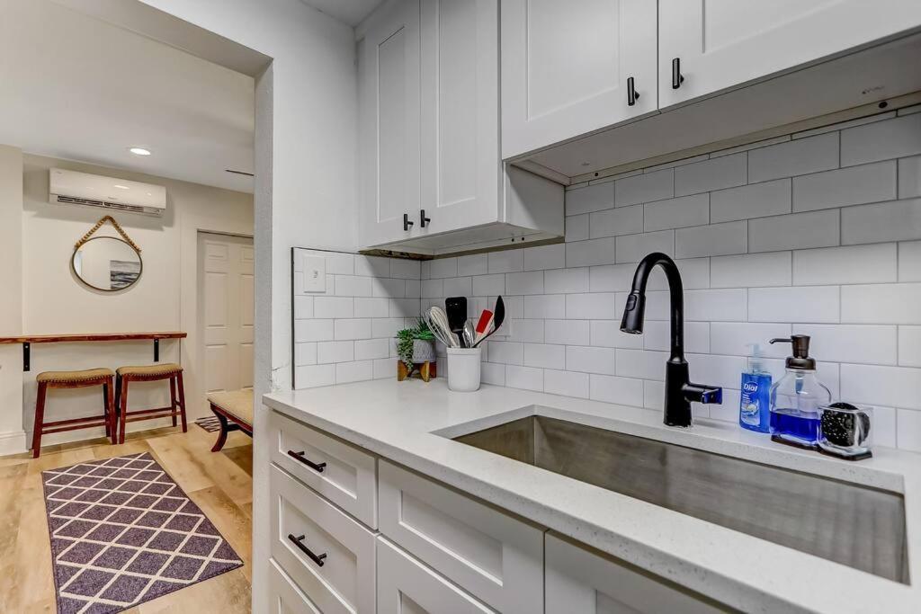 Beachside Retreat Awaits At Jacksonville Beach Zewnętrze zdjęcie